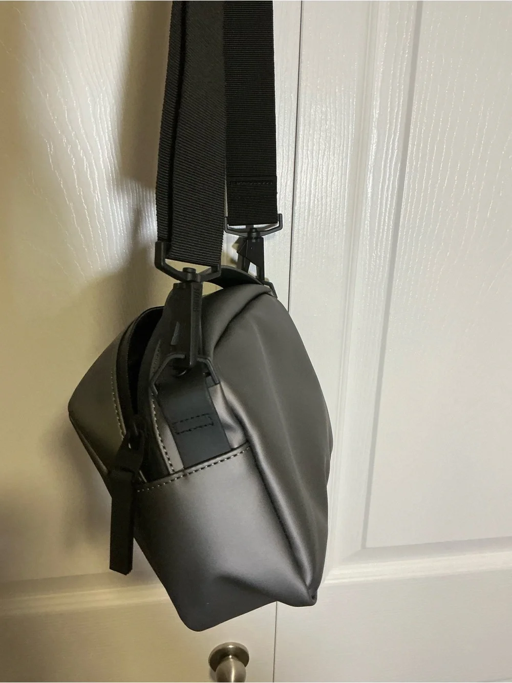Rains waterproof unisex bag - Picture 3 of 7